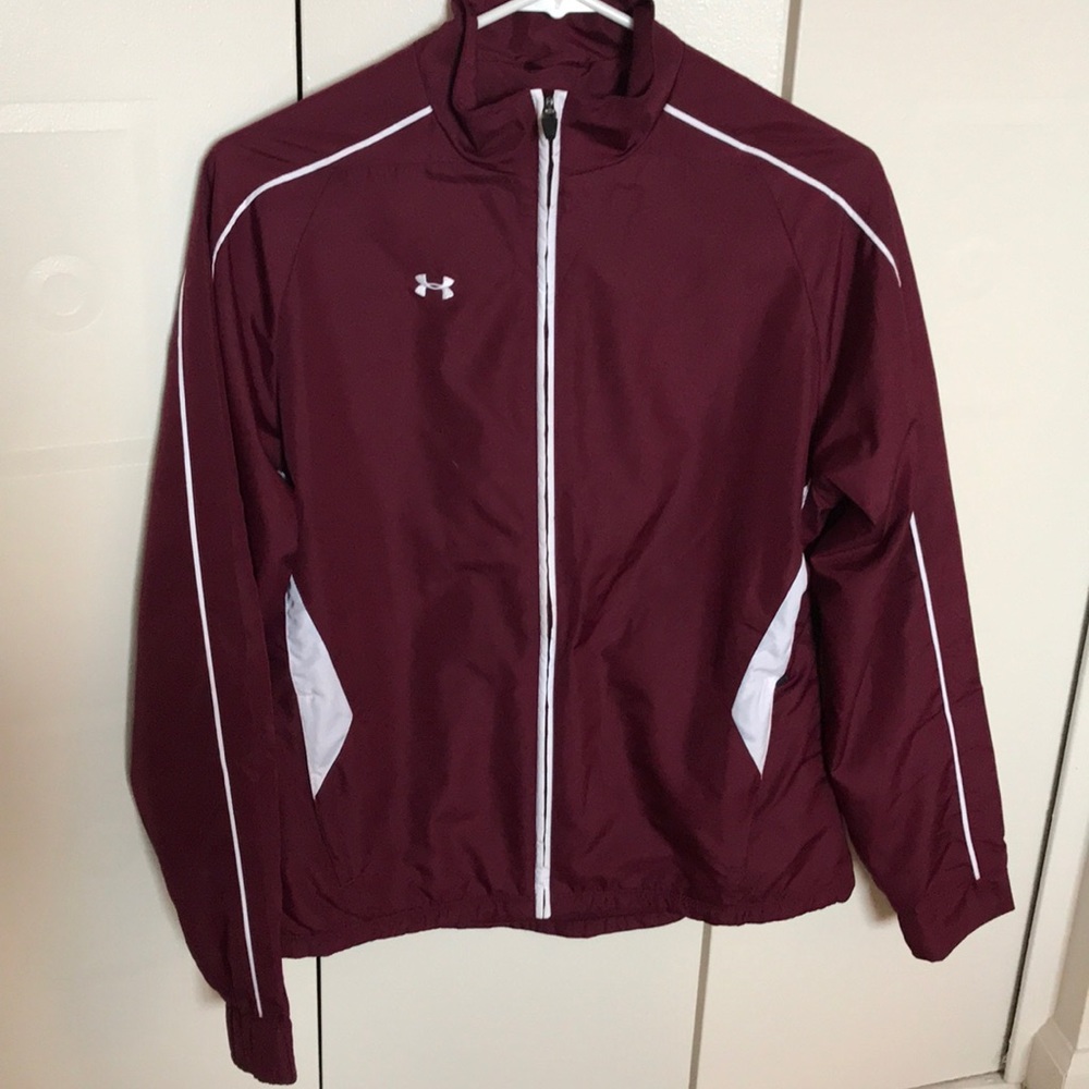 UNDER ARMOUR maroon wind jacket